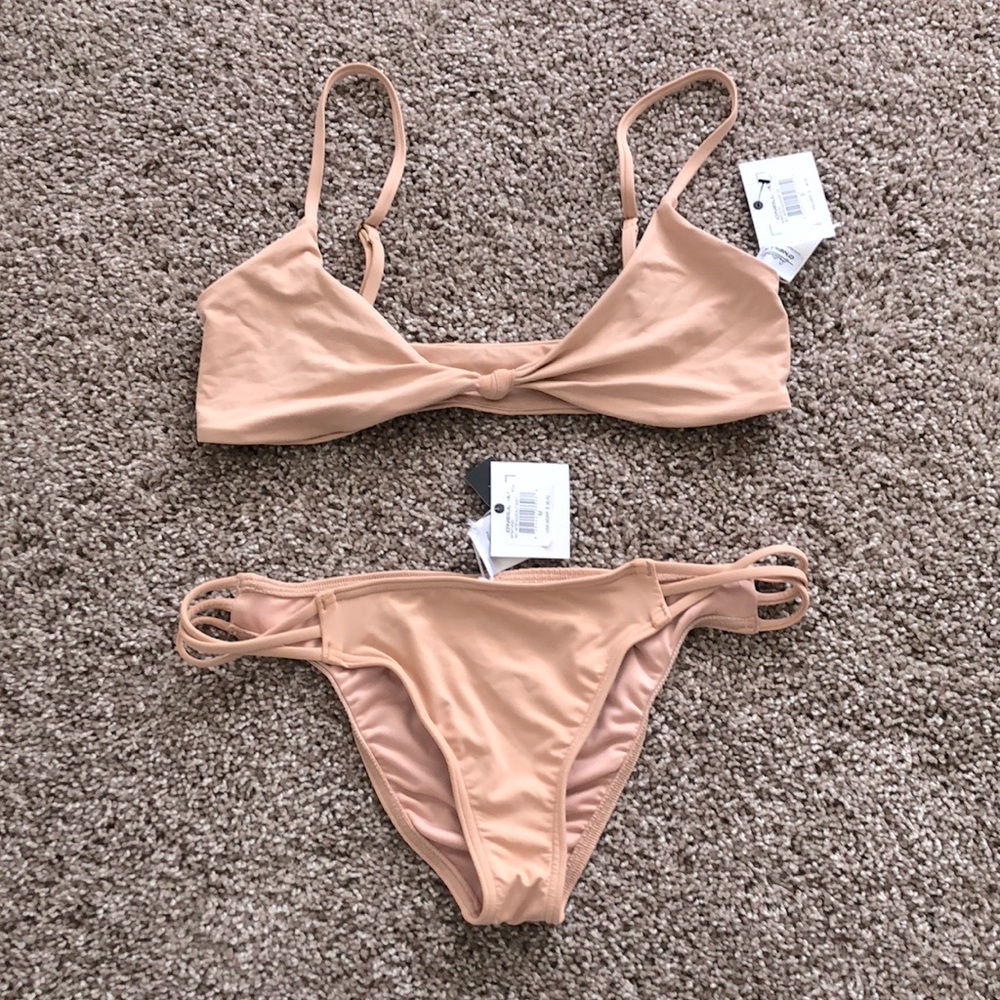 O’Neill Bikini Set in Bisque (S top, M bottom)
